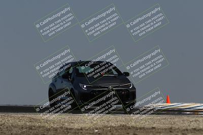 media/May-25-2025-Lotus Club Golden Gate (Sun) [[681474f0a2]]/Advanced Group/Turn 2/